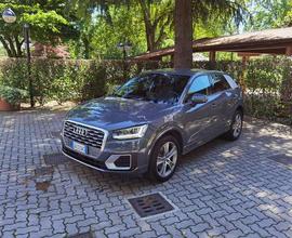 Audi Q2 40 2.0 tfsi Business Design quattro s-tron