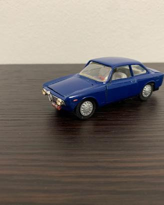 Alfa romeo giulia gt edil toys 1:43 anni60 rara