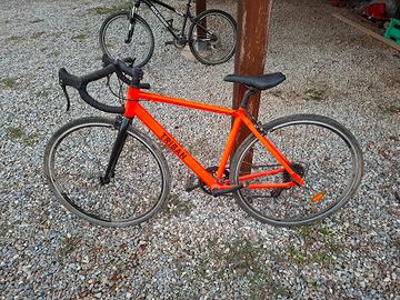 Gravel bike Triban RC 100