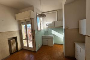 Appartamento da vendere in zona semicentrale