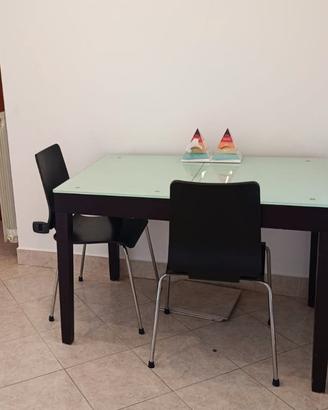 Tavolo+2 sedie