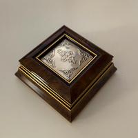 Scatola in radica lucida con lastra argento 925