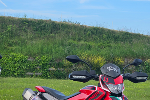 Ducati hypermotard 939