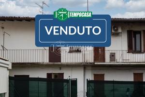 Ampia soluzione senza spese con spazioso box ed ar