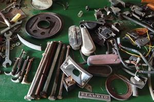 TANTI PEZZI vespa PX - accessori vari vedi foto 