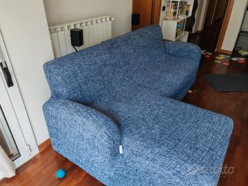 divano a L - 3 Posti con pouf 