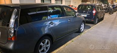 Mitsubishi grandis 