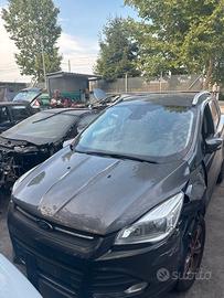 FORD KUGA DEL 2016 PER RICAMBI