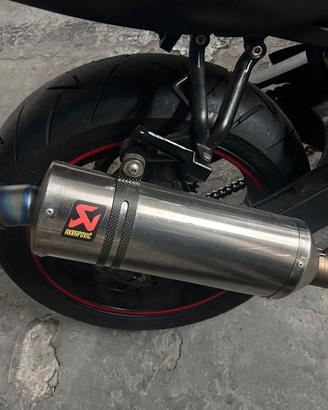 Triumph speed four baby speed 600