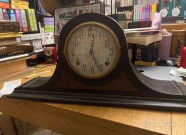 1872 Antico orologio da mensola Hera Made USA.