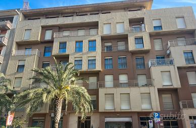 Elegante appartamento in Via Manzoni, piano terzo