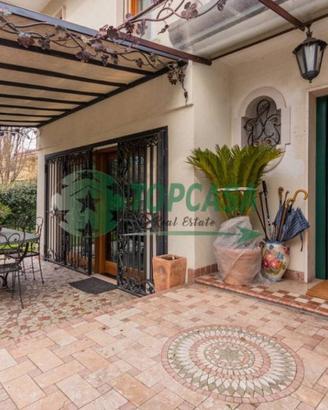 Villa di 220 m² con 4 locali e box auto a Venezia