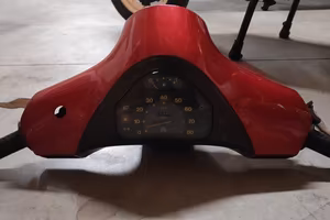 Manubrio completo VESPA HP/V (FL/FL2) Rosso Mical.