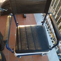 sedia per invalidi  ed anziani