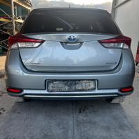 Vendiamo ricambi Toyota Auris Hybrid anno2018