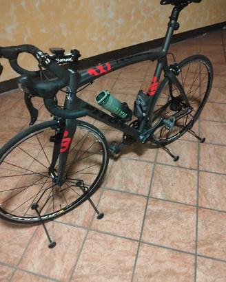 Bicicletta in carbonio 