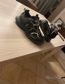 Balenciaga track n43