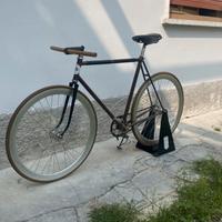 Bici scatto fisso