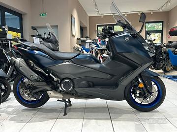 Yamaha TMAX 560