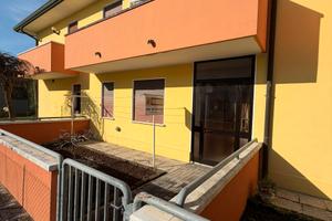 Cavarzere: 110b: schiera centrale con garage