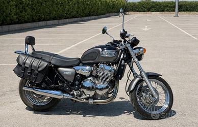 TRIUMP THUNDERBIRD  900 (2002)