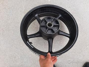 CERCHIO POSTERIORE YAMAHA R6 dal 2003 al 2016