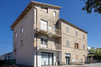 CASA SEMINDIPENDENTE A FERMO