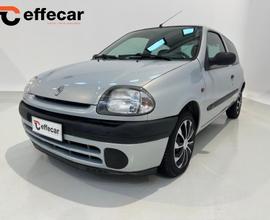 RENAULT Clio 1.2 3 porte NEOPATENTATI