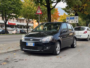 Ford Fiesta 1.4 TDCi 5p.- TAGLIANDATA - OK NEOPATE