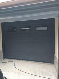 Portone sezionale per garage