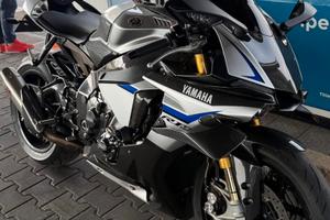 Yamaha R1 M