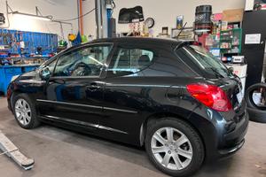 Peugeot 207 1.6 hdi