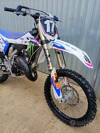 Yamaha YZ 125 - 2024