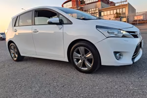Toyota Verso 1.6 D-4D Style 7 Posti-TETTO-NAVIGATO