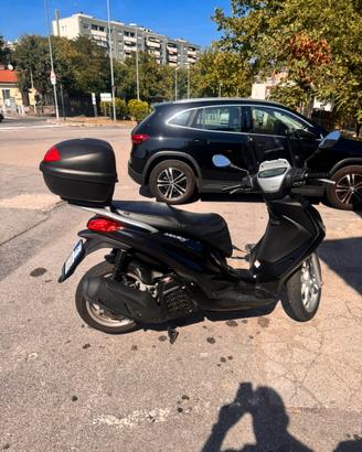 Scooter piaggio medley 200