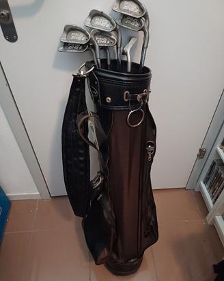 sacca da golf con 8 mazze 