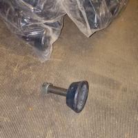 Piedini per mobili-tavoli