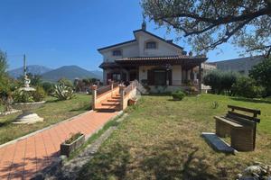 VILLA SINGOLA A SAN SALVATORE TELESINO