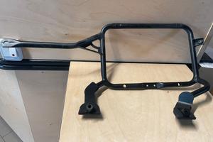 Attacchi borse e bauletto Givi per Tenere 700