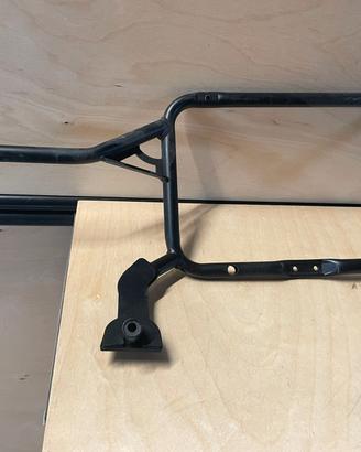 Attacchi borse e bauletto Givi per Tenere 700
