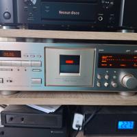 Registratore teac v 7000