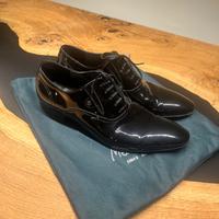 Scarpa da cerimonia , colore nero vernice.