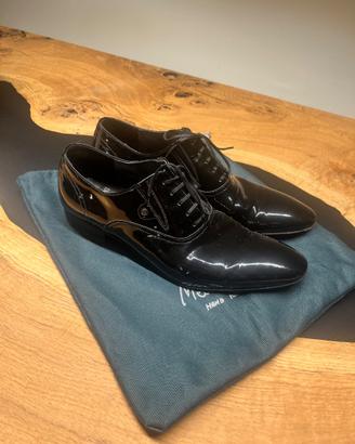 Scarpa da cerimonia , colore nero vernice.