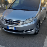 Honda FR-V