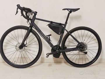 BICI GRAVEL CORSA ELETTRICA