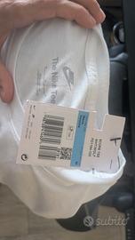 T-shirt Nike bianca con logo ricamato - M