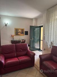 Villa indipendente su tre livelli e terrazzi