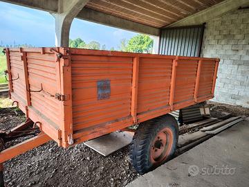 Rimorchio agricolo Scalvenzi 