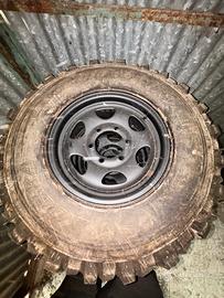 Gomme + cerchi 235/75 r15