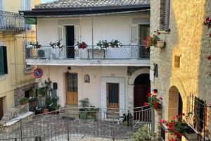 Montefino centro storico appartamento